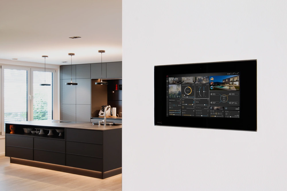 der-18-5-controlpro-eine-revolution-im-bereich-der-smart-home-steuerung